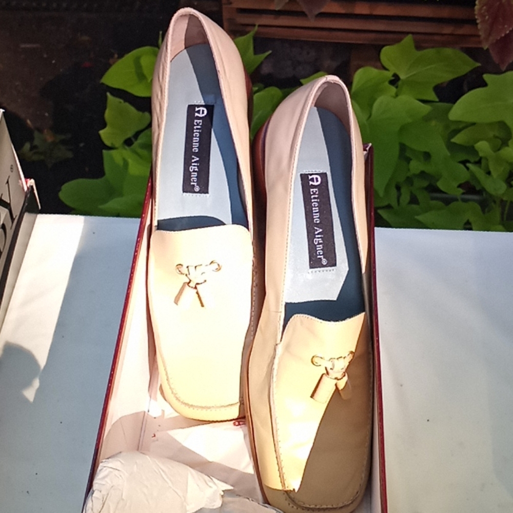 Etienne Aigner new leather loafers size 71/2